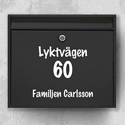 Namnskylt brevlåda - Brevlådeskylt D05: Postlåda med gata och  namn